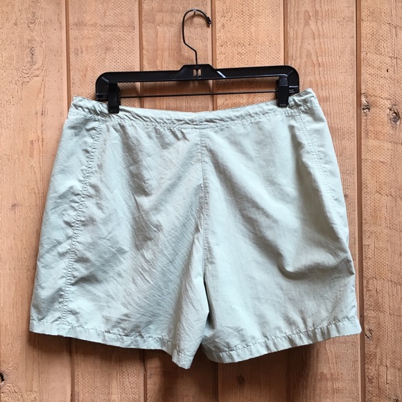 Woolrich Green Shorts - Picture 2 of 5
